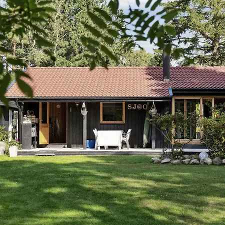 Enjoy Outdoor Life With Orangery And Kitchen