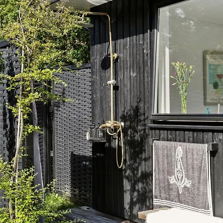 Enjoy Outdoor Life With Orangery And Kitchen Græsted